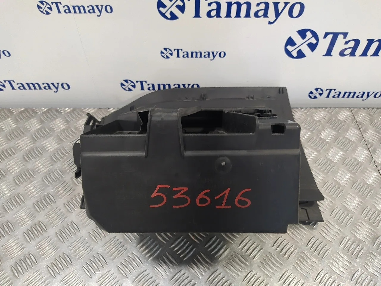 Guantera para Ford Focus Turn.