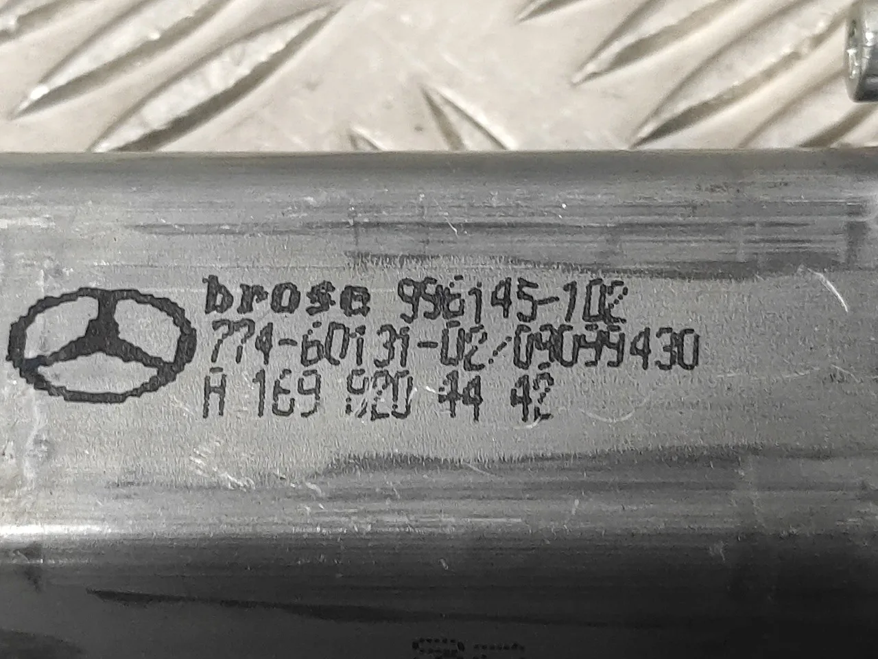Motor Elevalunas Delantero Derecho para Mercedes-Benz Clase A (W169)