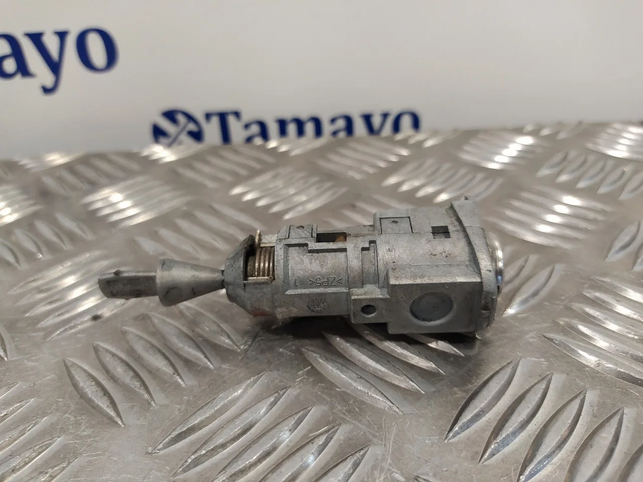 Bombin Puerta Delantera Izquierda para Volkswagen Polo (6C1)