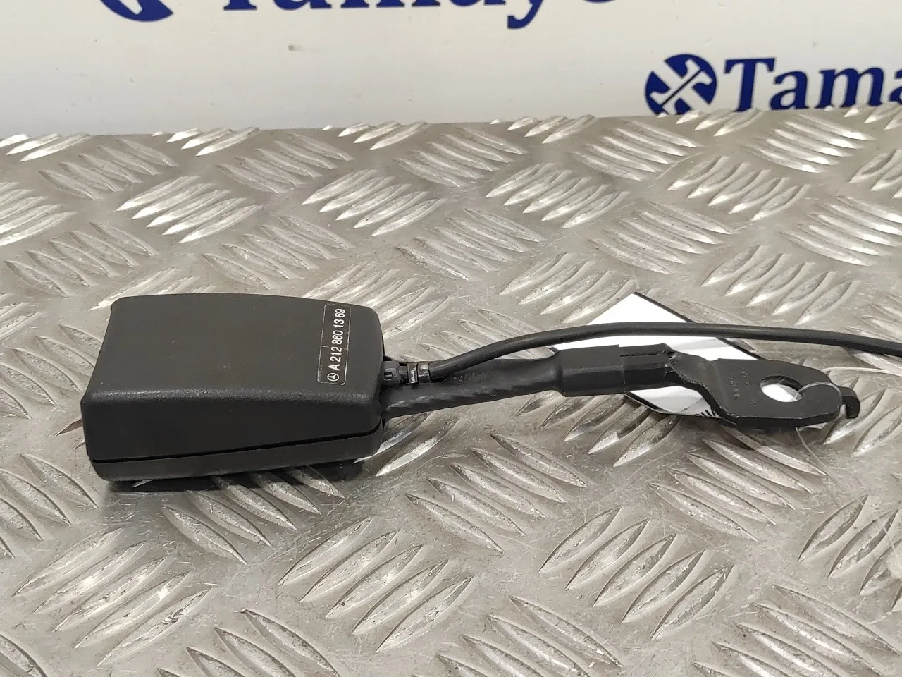 Anclaje Cinturon Delantero Derecho para Mercedes-Benz Clase E (W212) Lim.