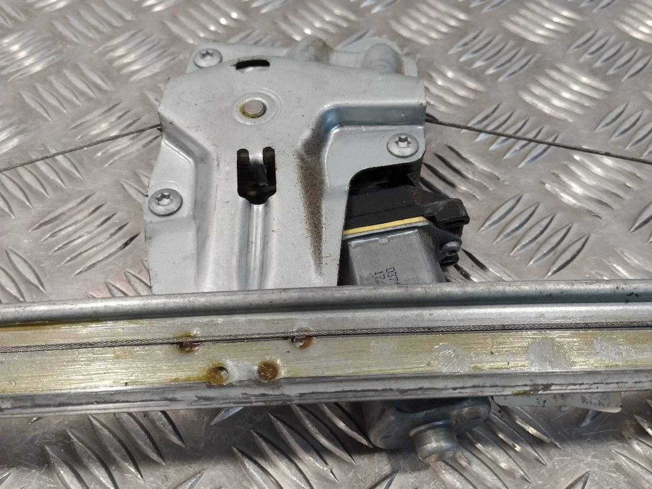 Elevalunas Delantero Izquierdo para Dacia Sandero