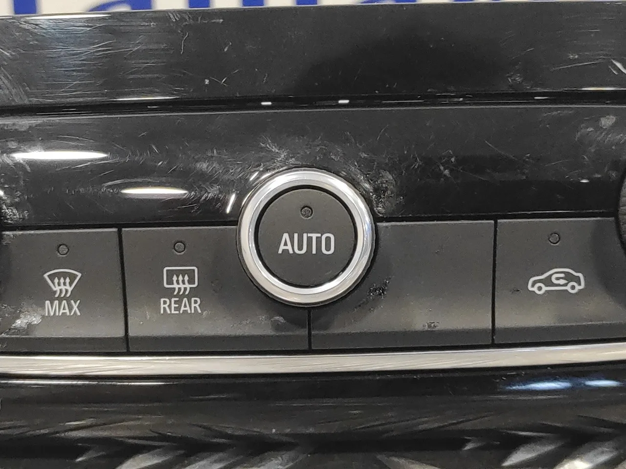 Mando Climatizador para Opel Corsa F