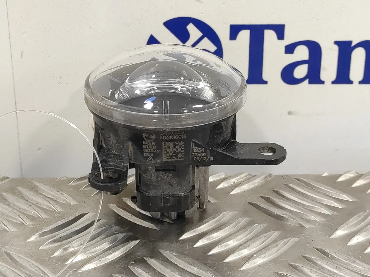 Faro Antiniebla Izquierdo para Opel Corsa F
