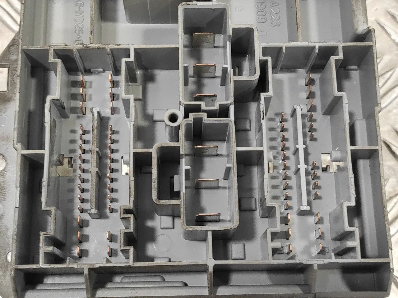 Caja Reles / Fusibles para Fiat Bravo (198)