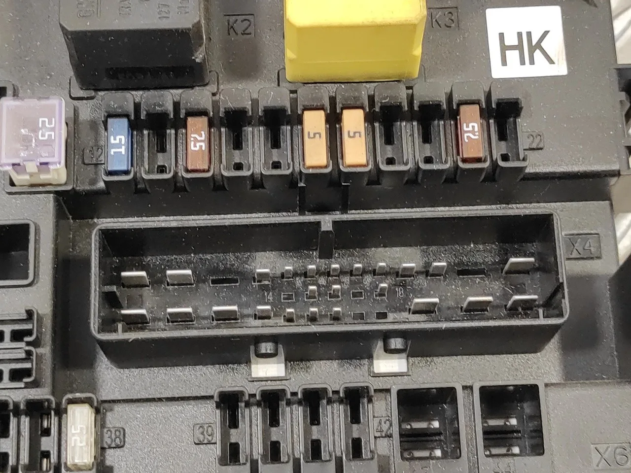 Caja Reles / Fusibles para Opel Astra H Ber.
