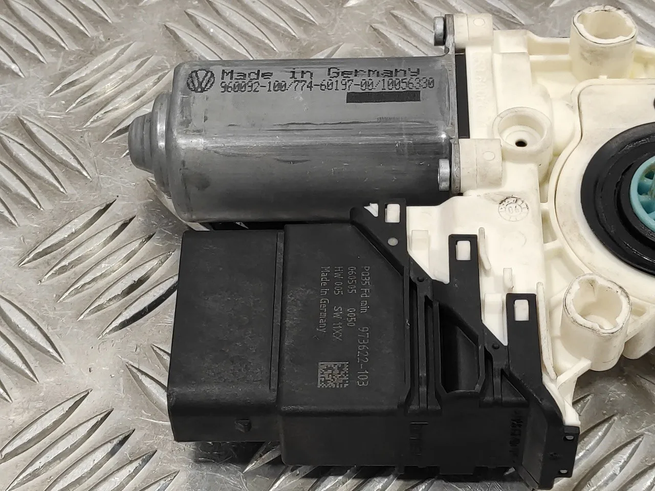 Motor Elevalunas Trasero Derecho para Volkswagen Passat Variant (3C5)