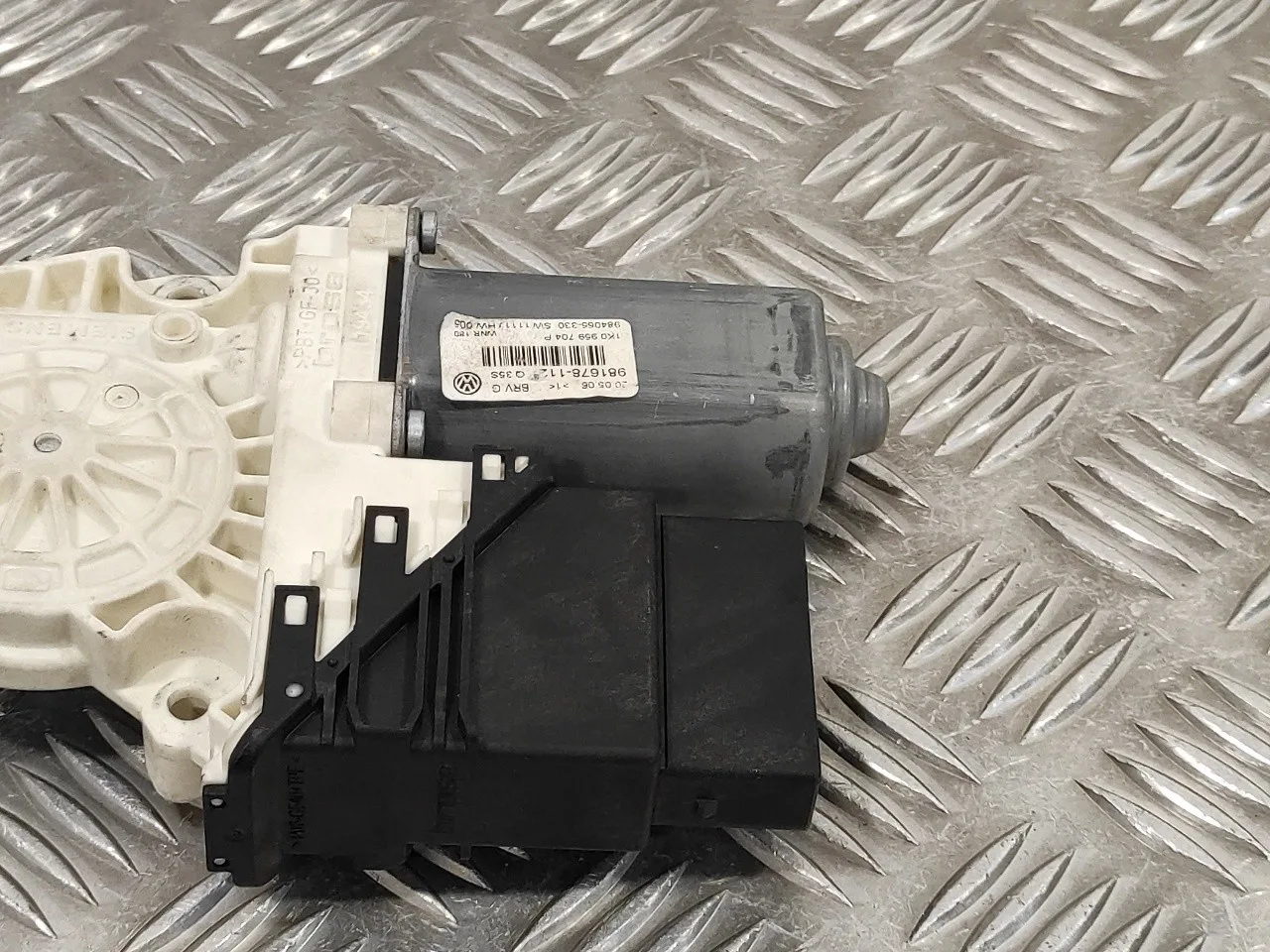 Motor Elevalunas Trasero Derecho para Volkswagen Passat Variant (3C5)