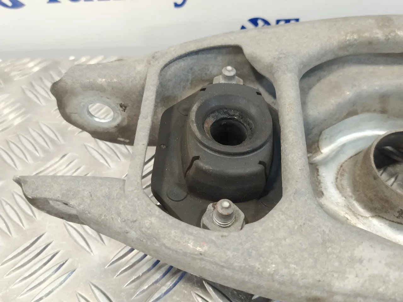 Brazo Suspension Inferior Trasero Derecho para Bmw Serie 1 Berlina (E81/E87)