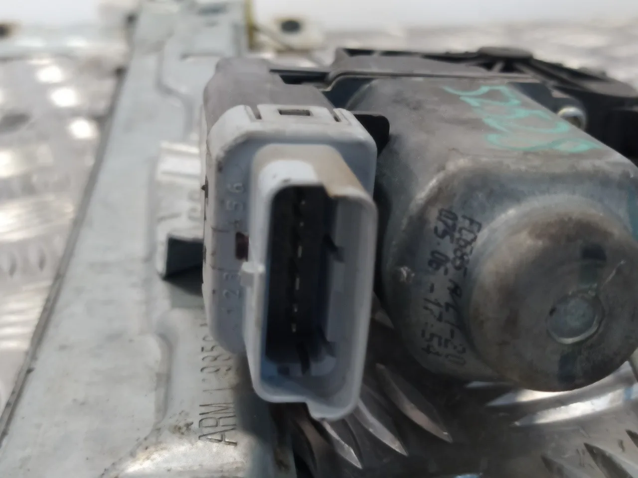 Elevalunas Delantero Izquierdo para Peugeot 207