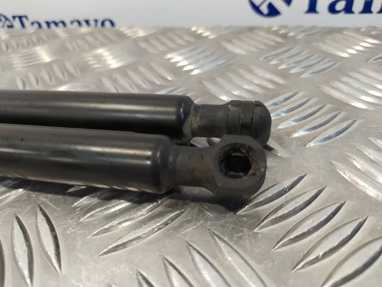 Amortiguadores Maletero / Porton para Opel Corsa F