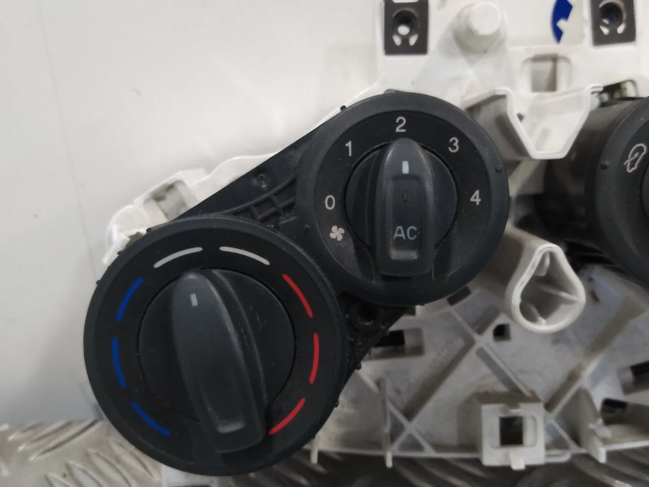 Mando Calefaccion / Aire Acondicionado para Ford Ka (Ccu)