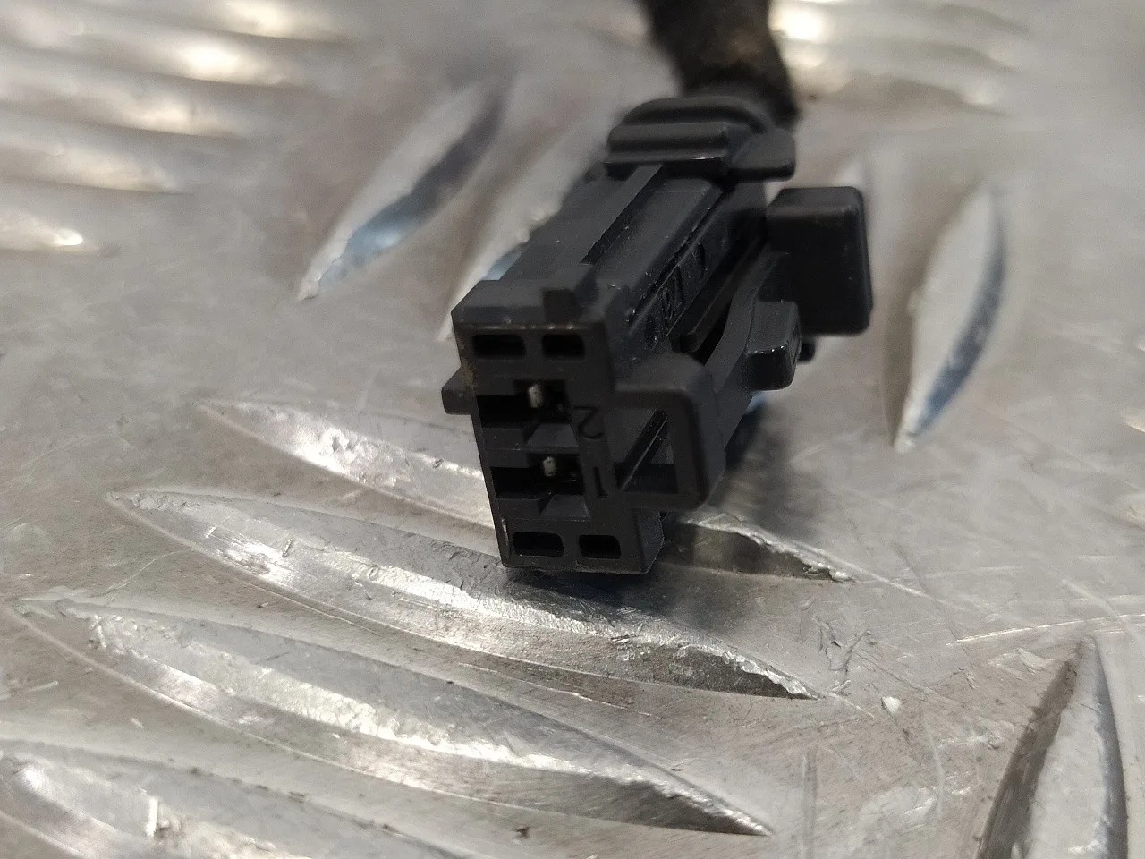 Anclaje Cinturon Trasero Izquierdo para Opel Corsa F