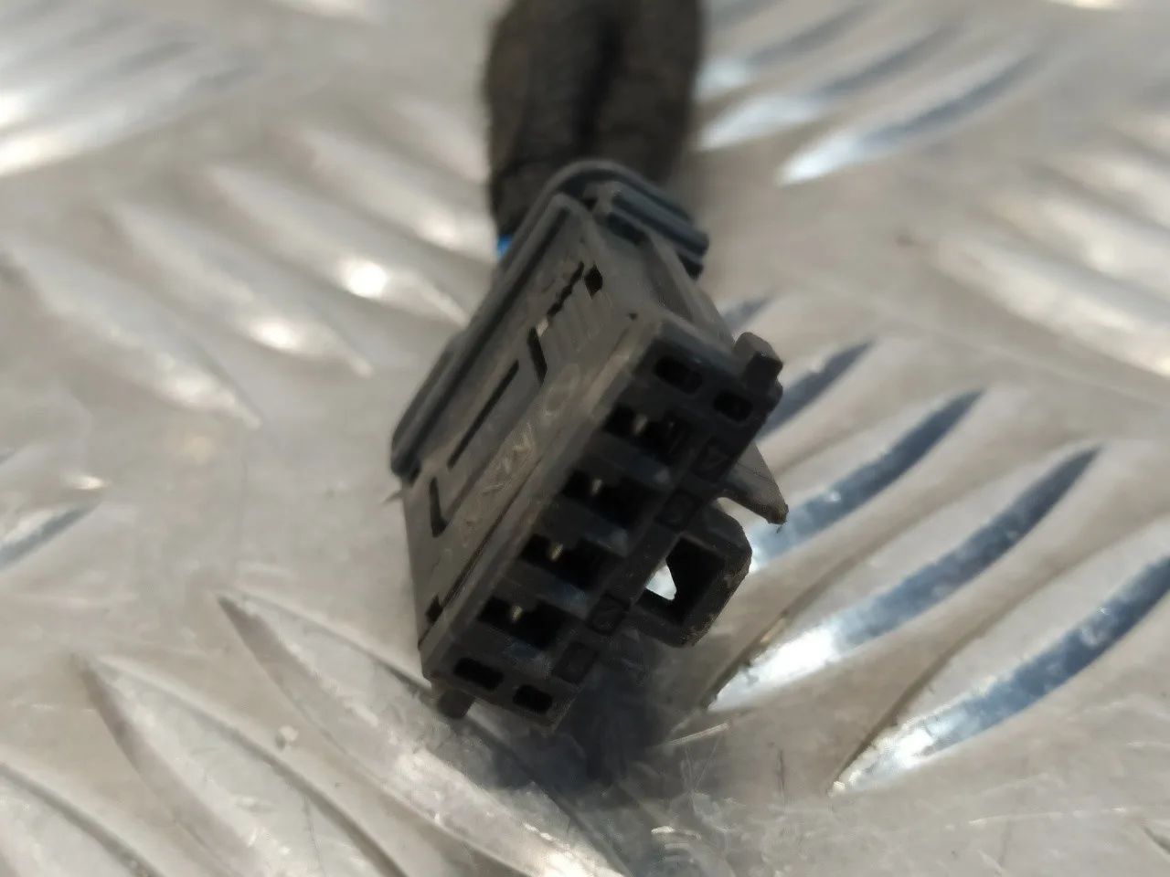 Anclaje Cinturon Trasero Derecho para Opel Corsa F