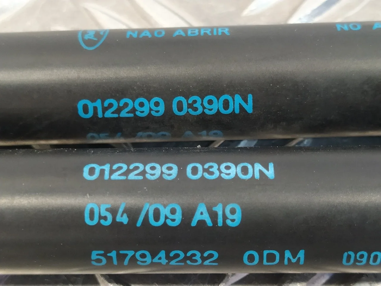 Amortiguadores Maletero / Porton para Ford Ka (Ccu)