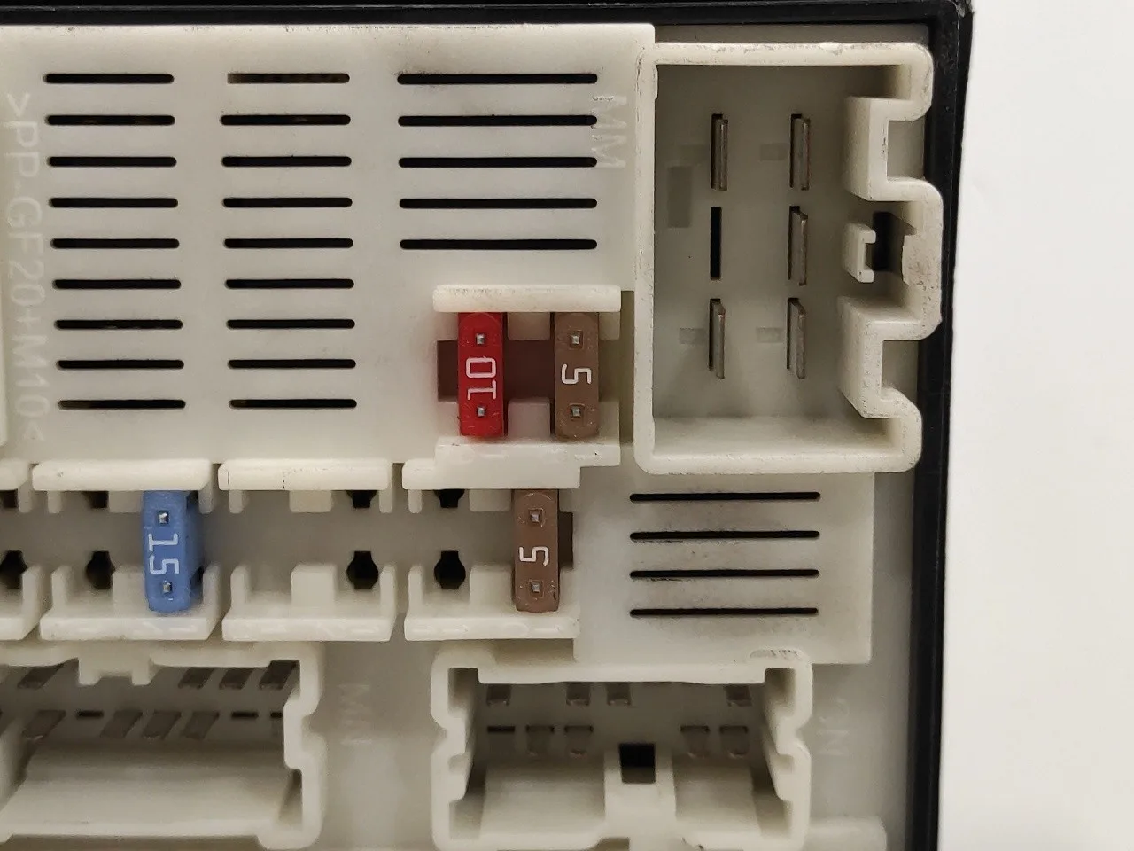 Caja Reles / Fusibles para Renault Kangoo