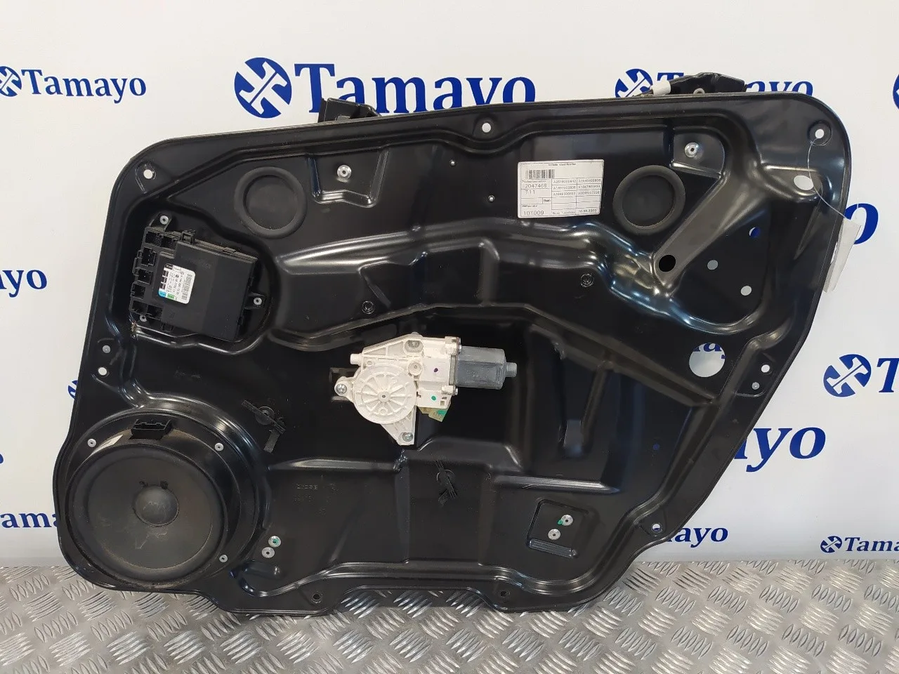 Elevalunas Delantero Derecho para Mercedes-Benz Clase M (W164)