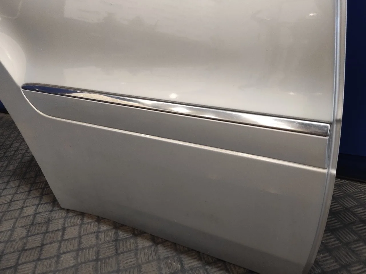 Puerta Trasera Derecha para Mercedes-Benz Clase M (W164)