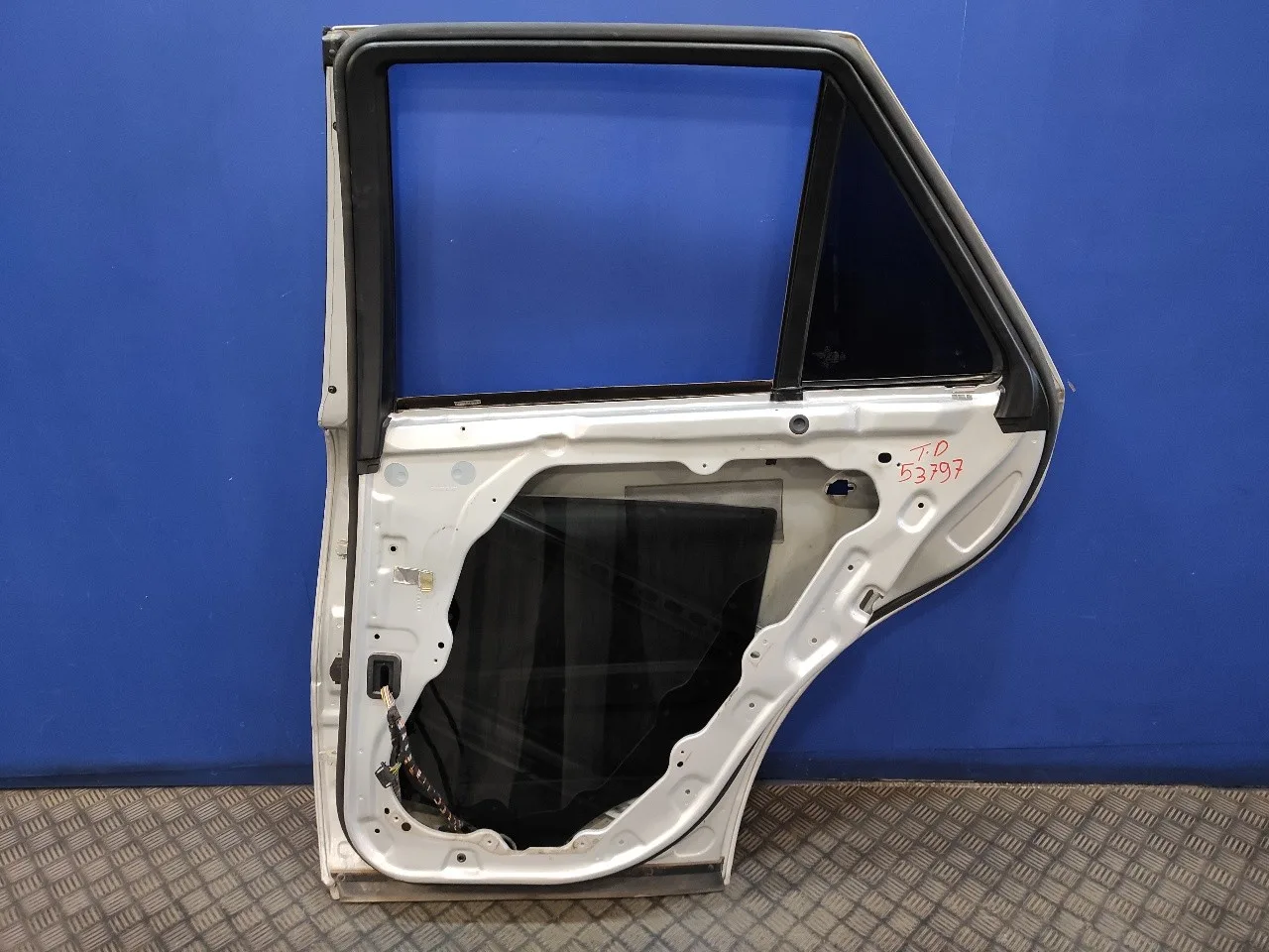 Puerta Trasera Derecha para Mercedes-Benz Clase M (W164)