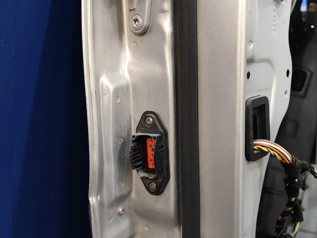 Puerta Trasera Derecha para Mercedes-Benz Clase M (W164)