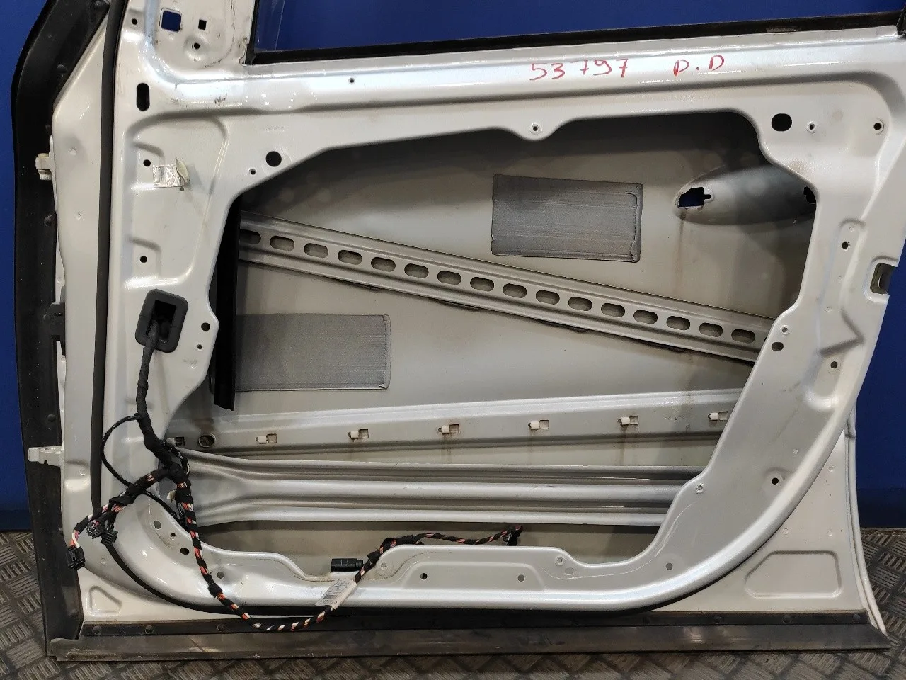 Puerta Delantera Derecha para Mercedes-Benz Clase M (W164)
