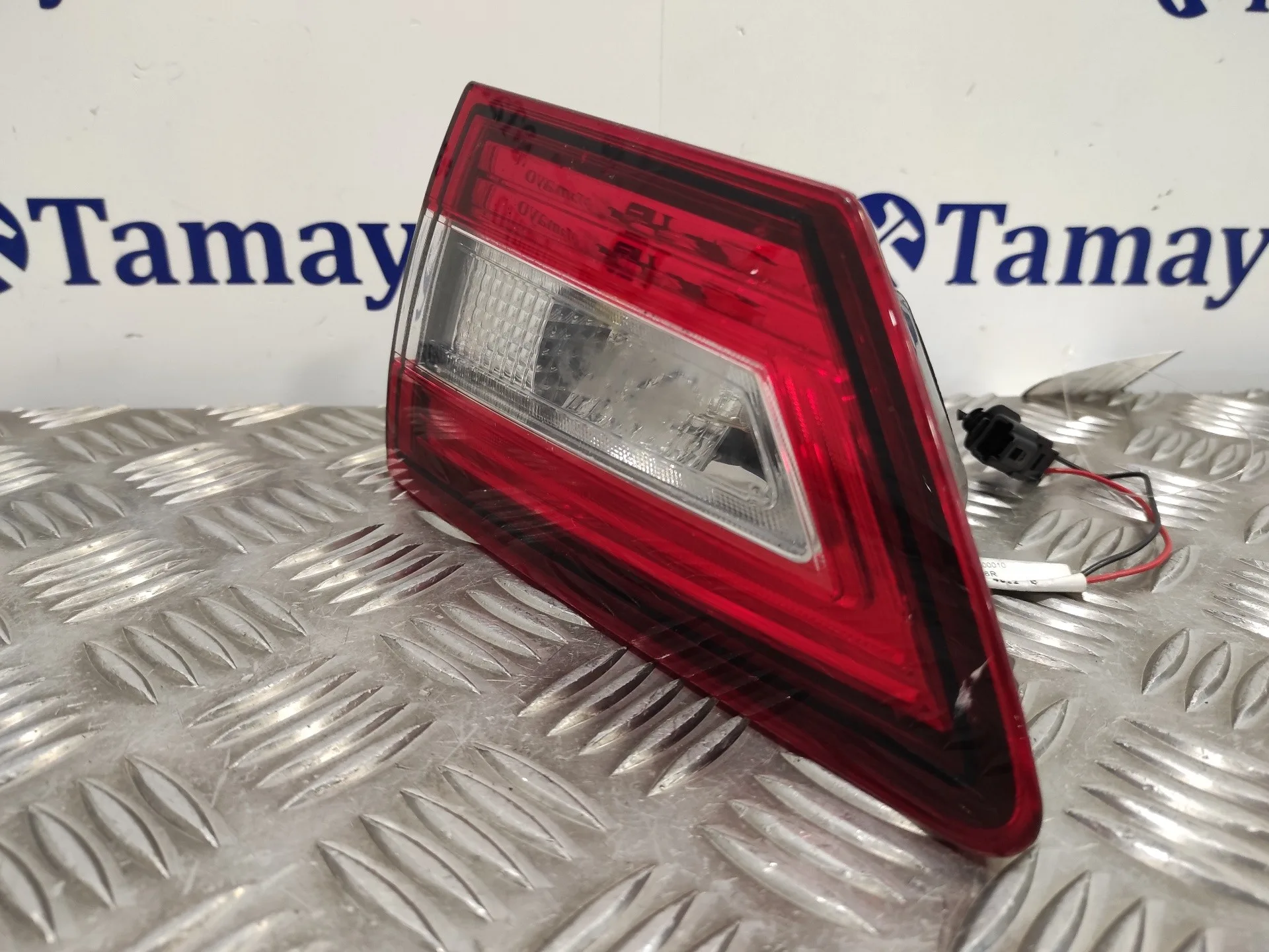 Piloto Trasero Derecho Interior para Renault Clio Iv