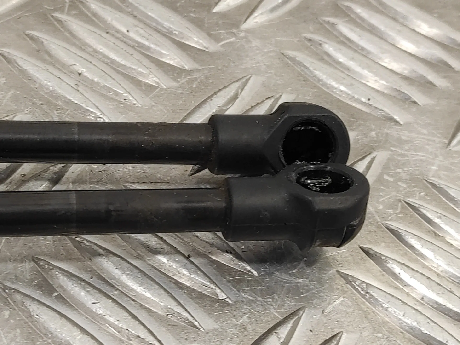 Amortiguadores Capo para Bmw X1 (E84)