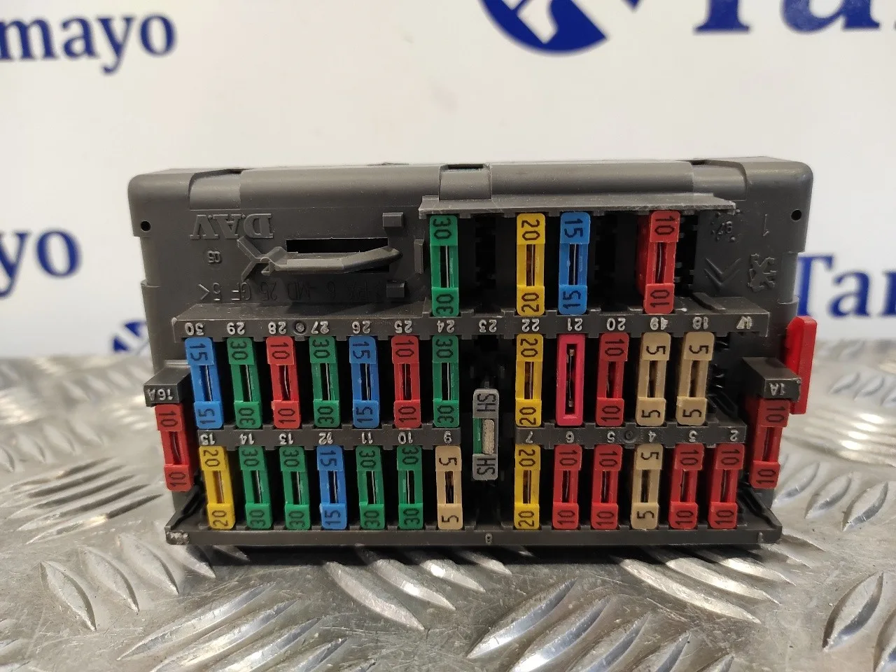 Caja Reles / Fusibles para Peugeot 406 Berlina (S1/S2)