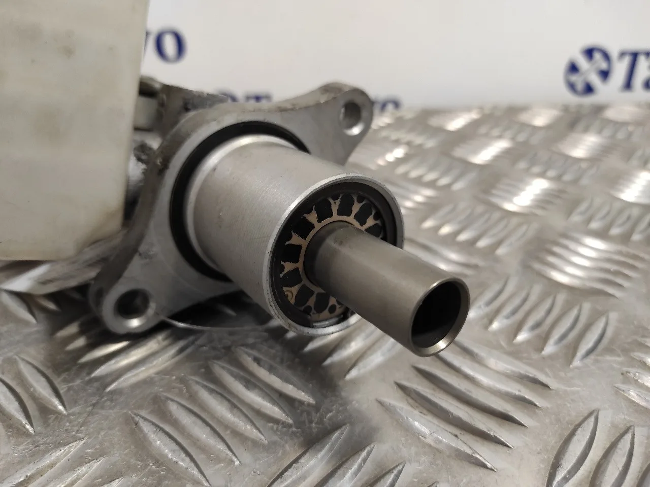 Bomba Freno para Ford Kuga (Cbv)