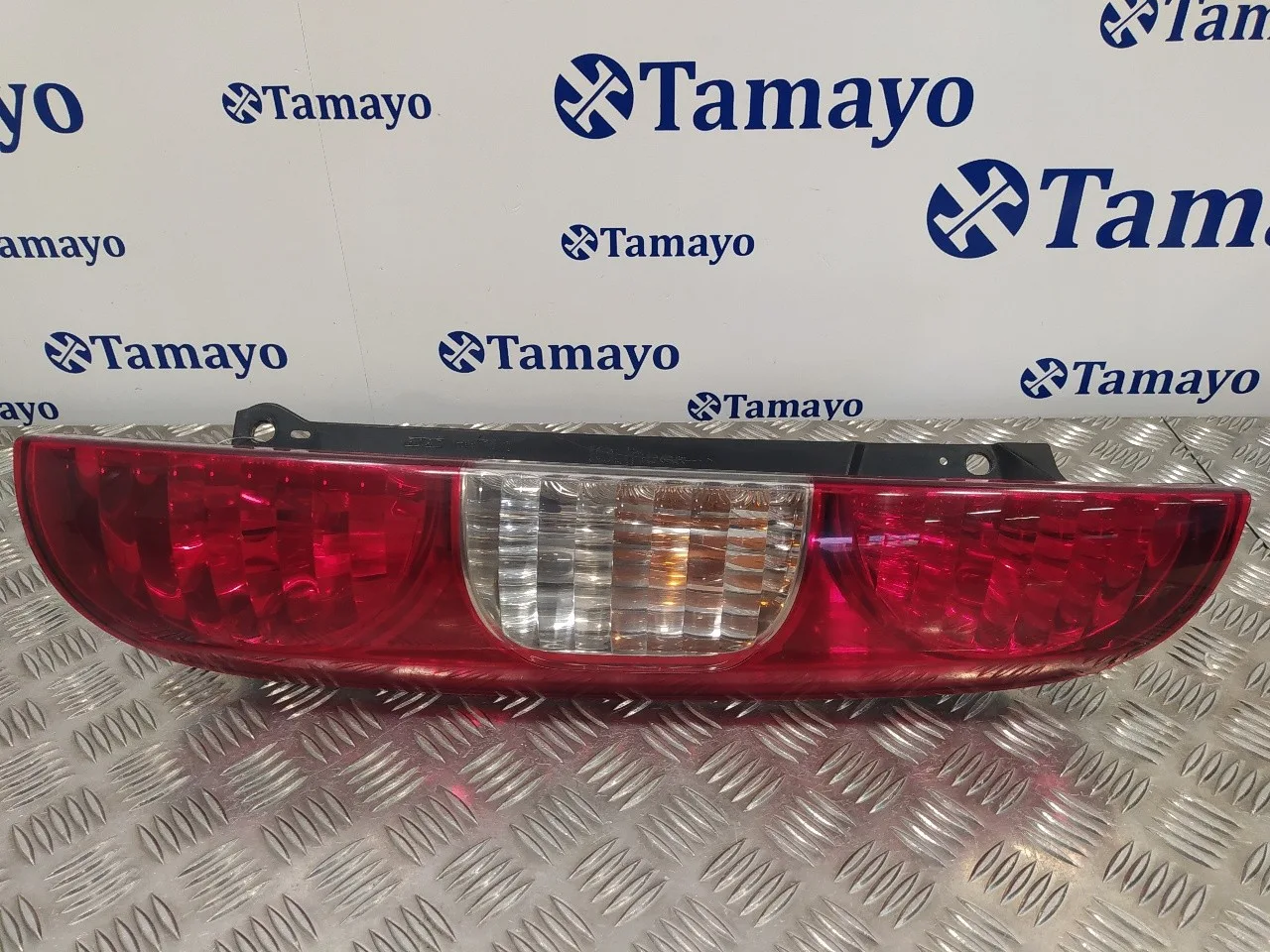 Piloto Trasero Derecho para Fiat Doblo (119)