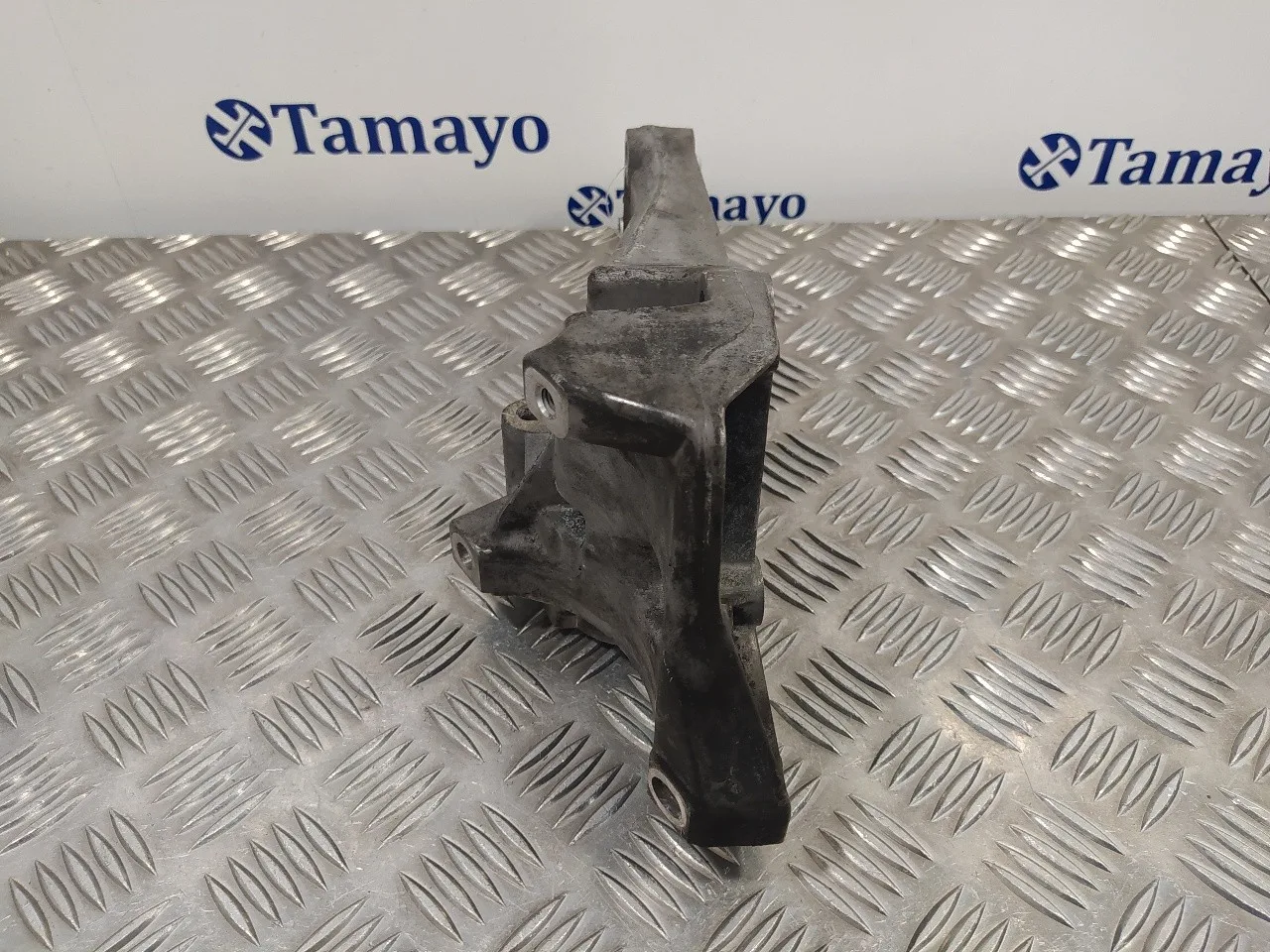 Soporte Alternador para Volkswagen Polo (6R1)