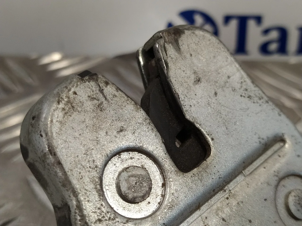 Cerradura Maletero / Porton para Mercedes-Benz Clase A (W168)