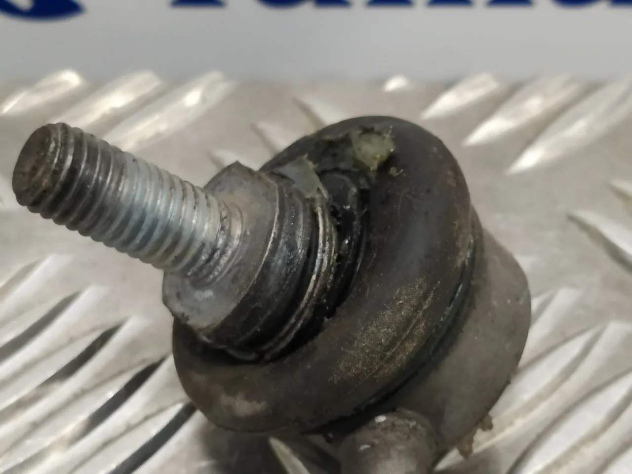 Barra Estabilizadora Delantera para Bmw X3 (E83)