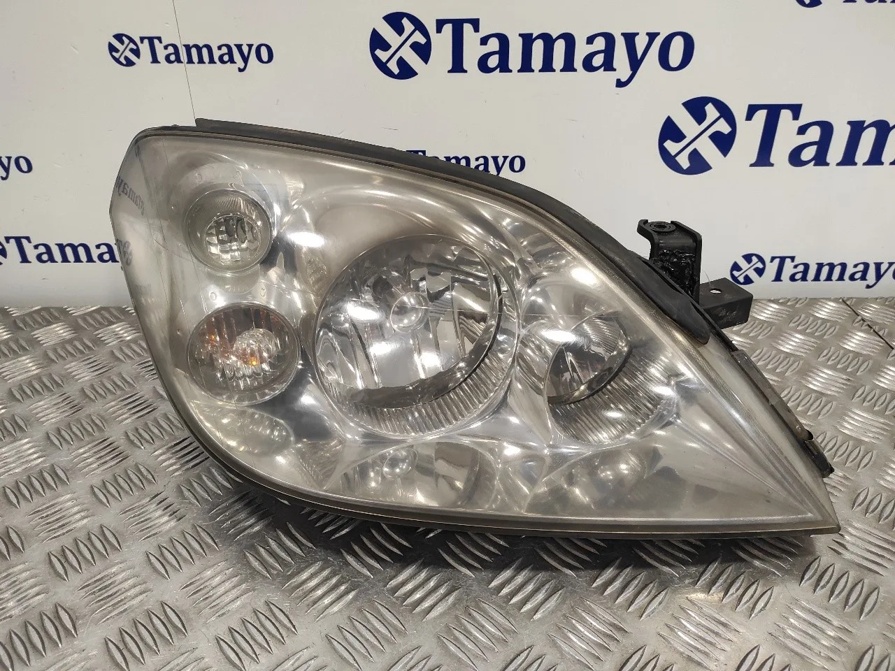 Faro Derecho para Nissan Primera Berlina (P12)
