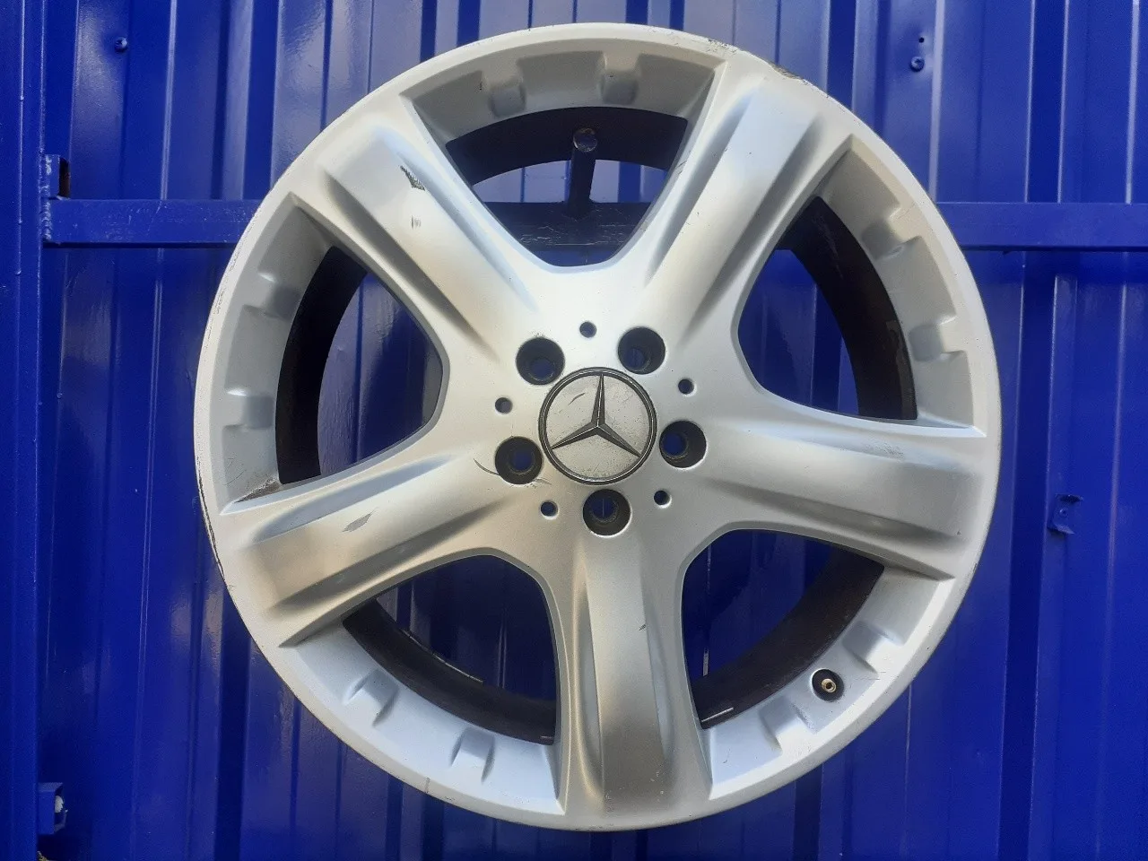 Llanta para Mercedes-Benz Clase R (W251)