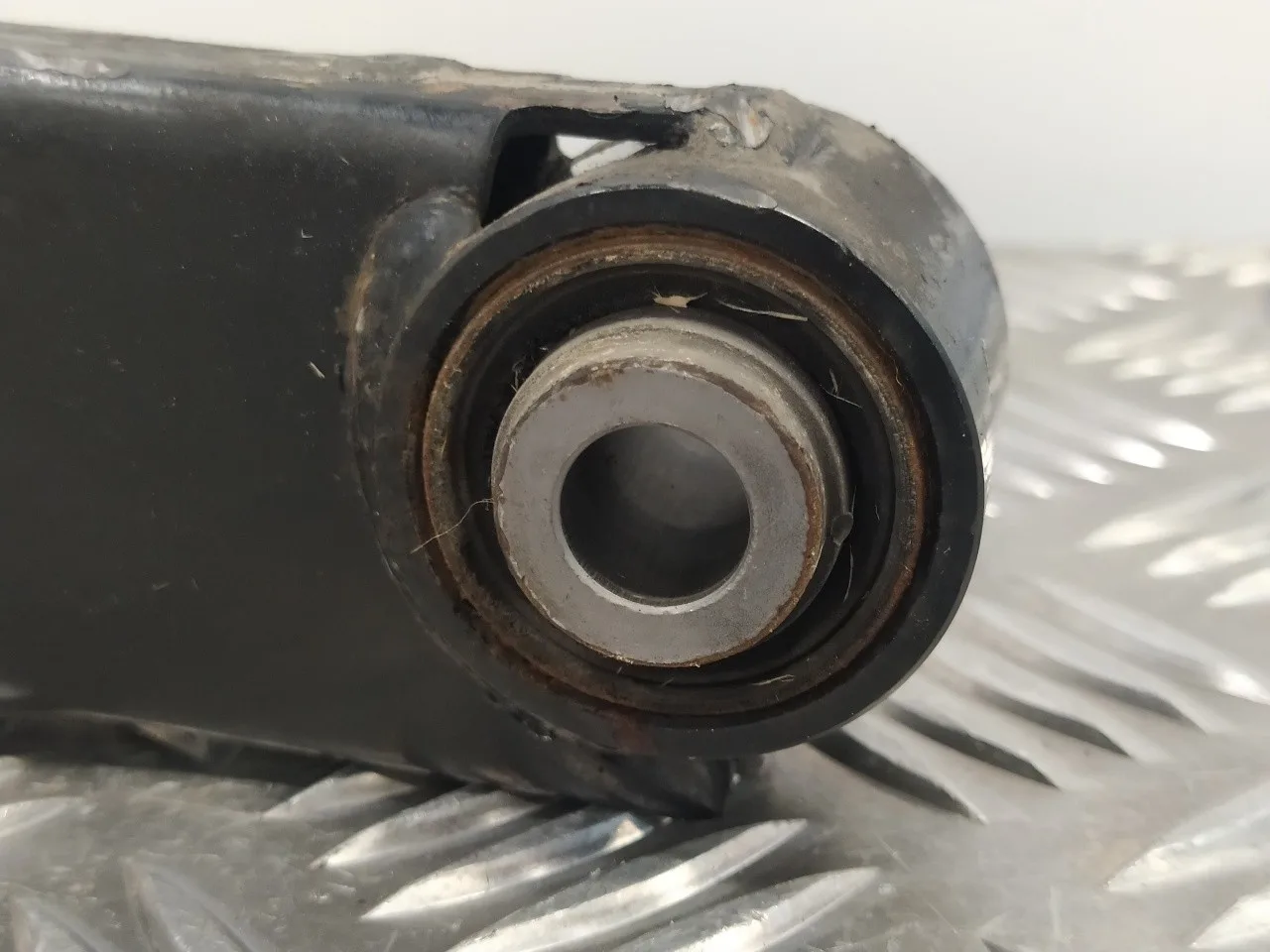 Brazo Suspension Inferior Trasero Derecho para Subaru Forester S12