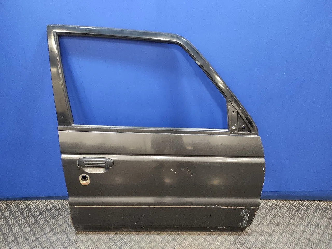Puerta Delantera Derecha para Mitsubishi Montero (V20/V40)