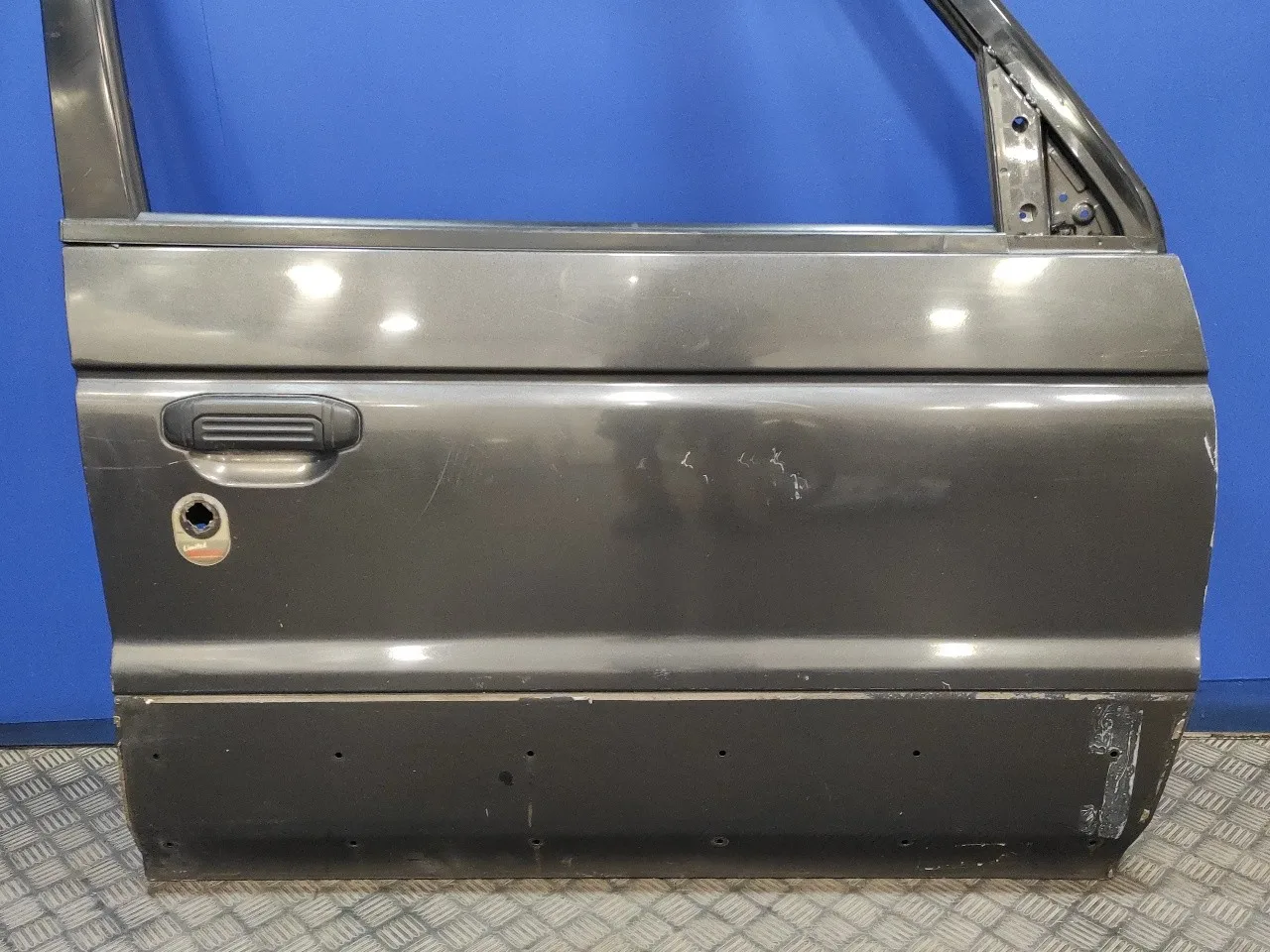 Puerta Delantera Derecha para Mitsubishi Montero (V20/V40)