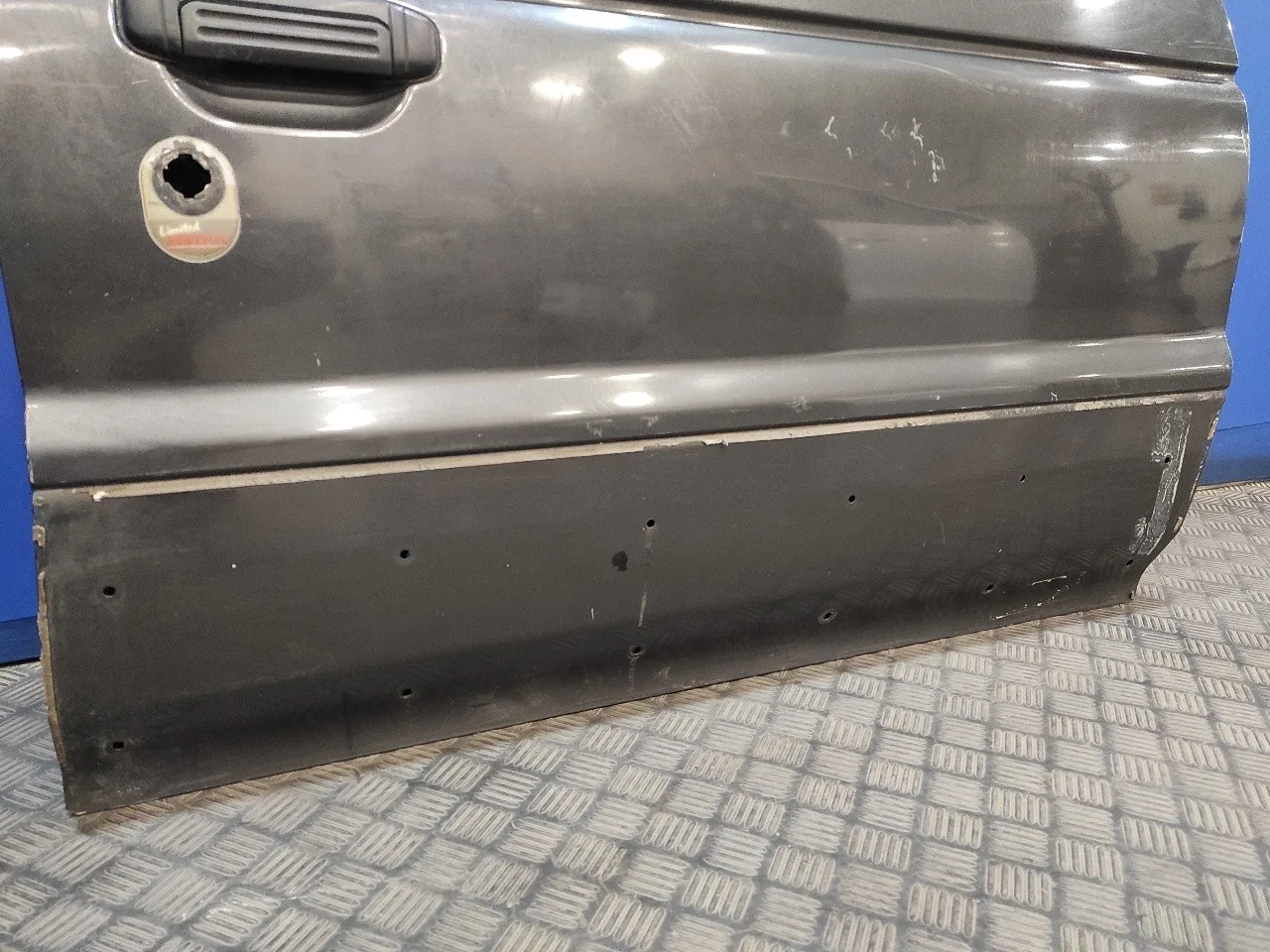 Puerta Delantera Derecha para Mitsubishi Montero (V20/V40)