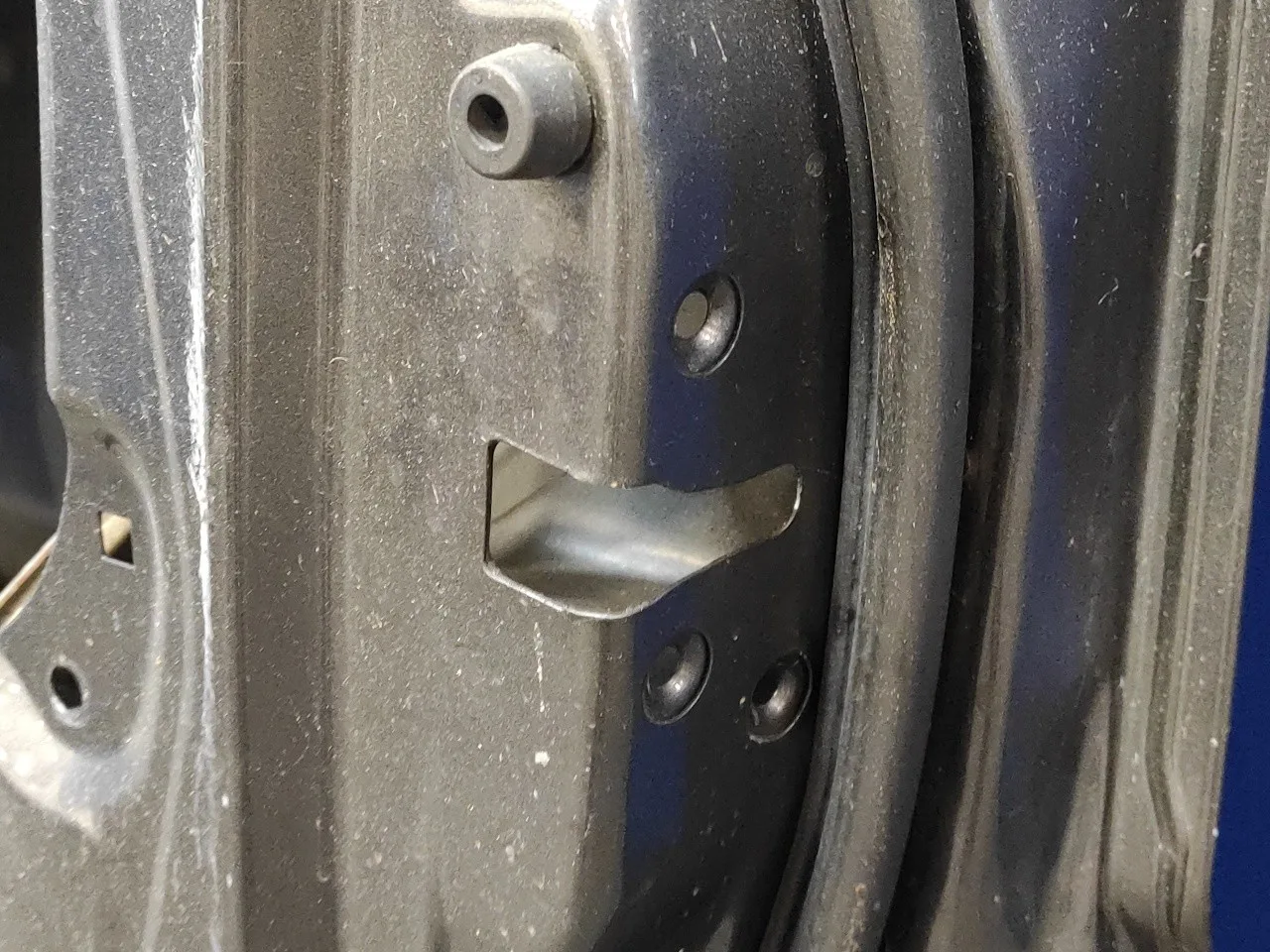 Puerta Delantera Derecha para Mitsubishi Montero (V20/V40)