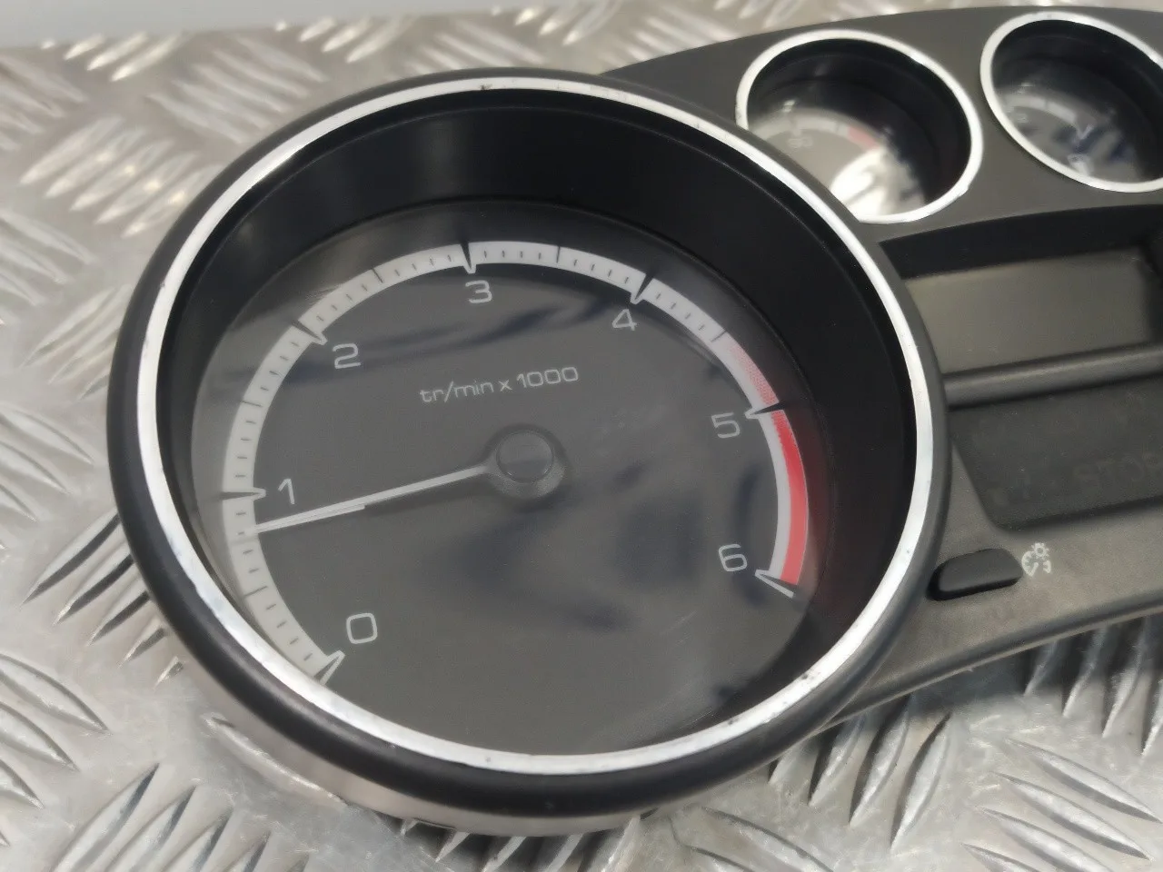 Cuadro Instrumentos para Peugeot 308