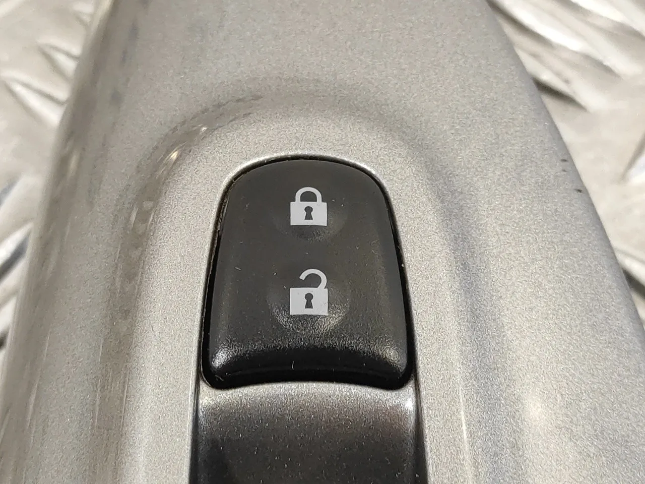 Mando Elevalunas Delantero Derecho para Nissan Juke (F15)