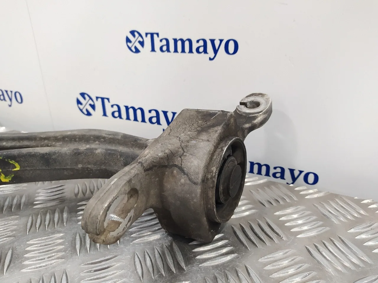 Brazo Suspension Inferior Delantero Derecho para Mercedes-Benz Clase M (W164)