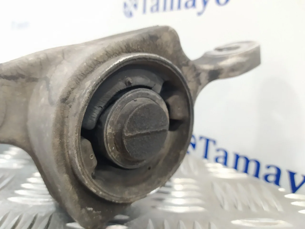 Brazo Suspension Inferior Delantero Derecho para Mercedes-Benz Clase M (W164)