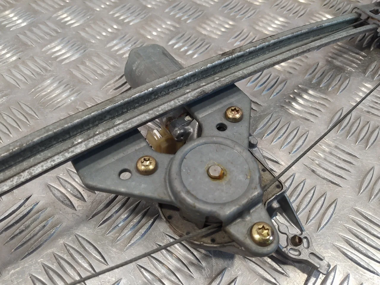 Elevalunas Trasero Derecho para Mercedes-Benz Clase C (W202) Berlina