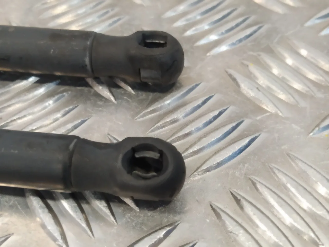 Amortiguadores Maletero / Porton para Opel Meriva