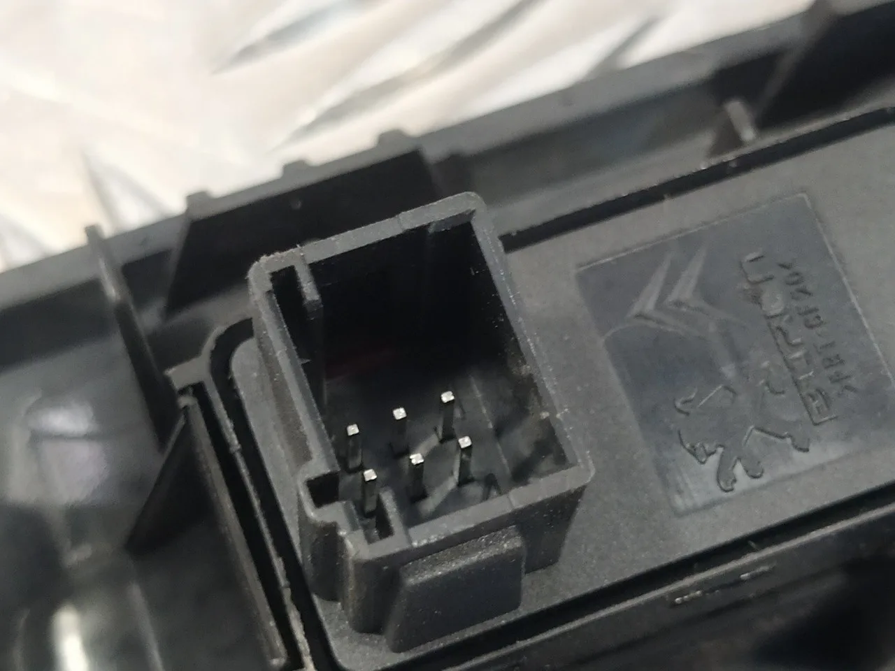 Mando Elevalunas Delantero Derecho para Peugeot 5008