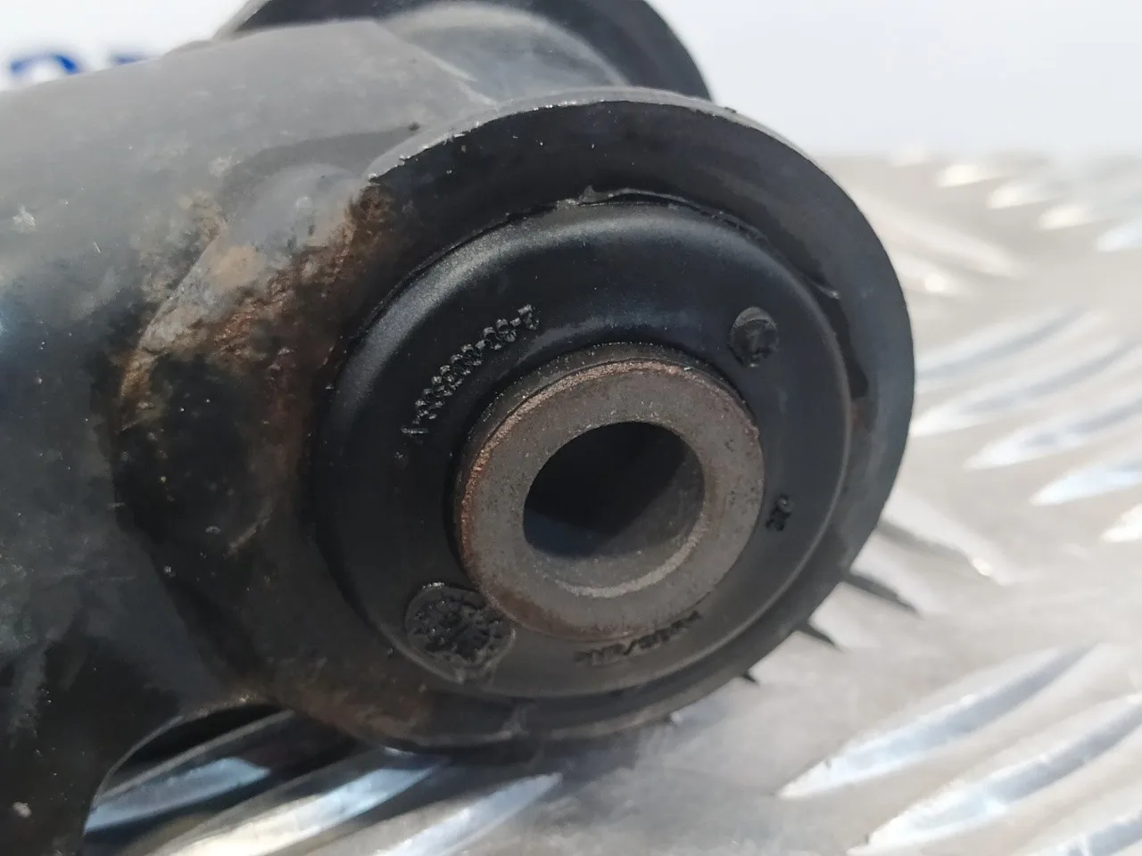 Brazo Suspension Inferior Delantero Izquierdo para Volkswagen Polo (6C1)