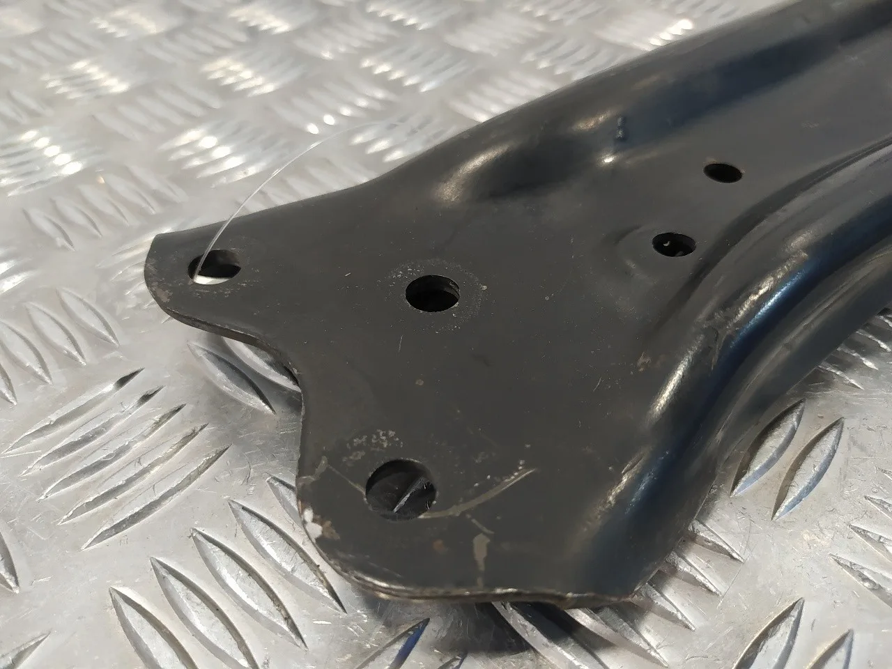 Brazo Suspension Inferior Delantero Izquierdo para Volkswagen Polo (6C1)