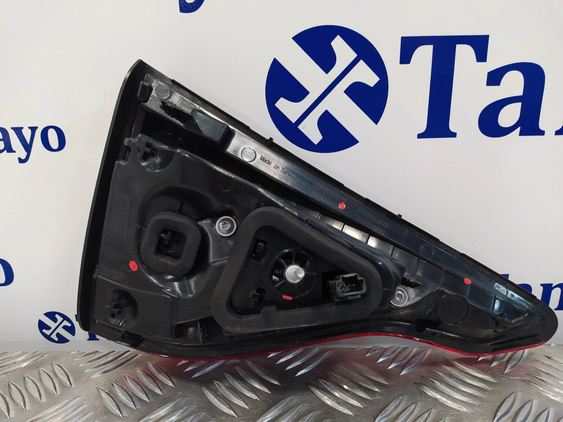 Piloto Trasero Derecho Interior para Renault Clio V