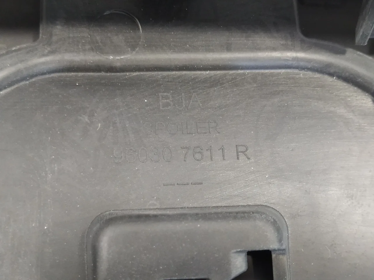 Aleron Trasero para Renault Clio V